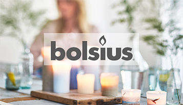 bolsius Logo mit Kerzen